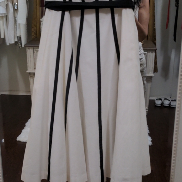 Derby Dress (Chanel Vibe) - Picture 4 of 12